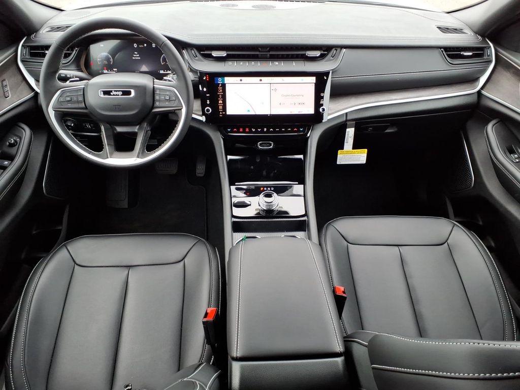 new 2026 Jeep Grand Cherokee car, priced at $46,686