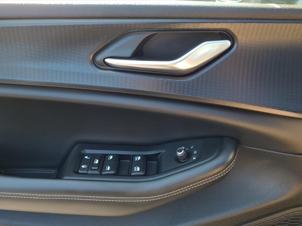 used 2024 Jeep Grand Cherokee car, priced at $31,750