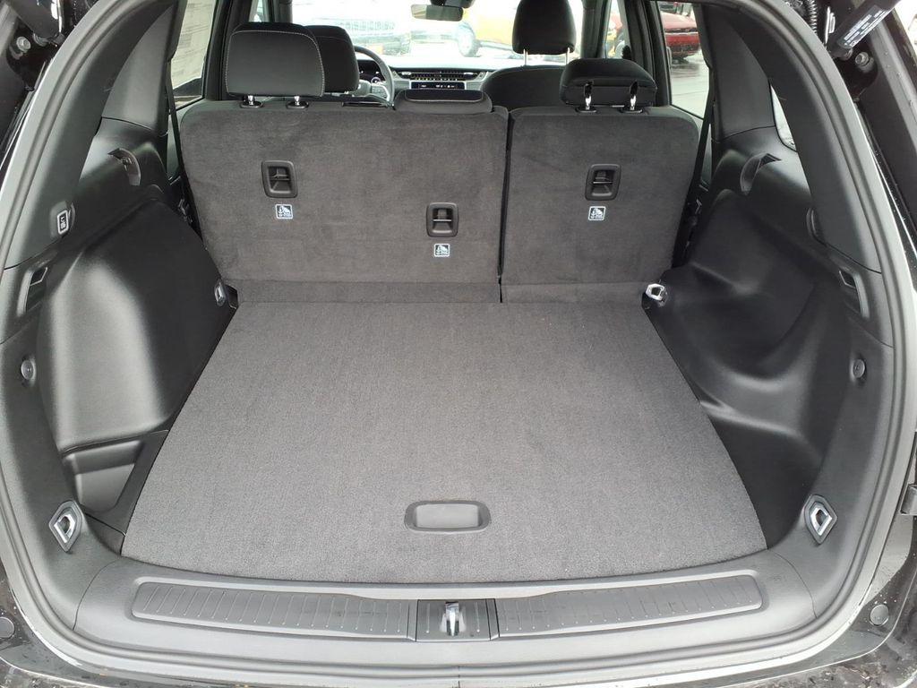 new 2025 Jeep Grand Cherokee car, priced at $43,588