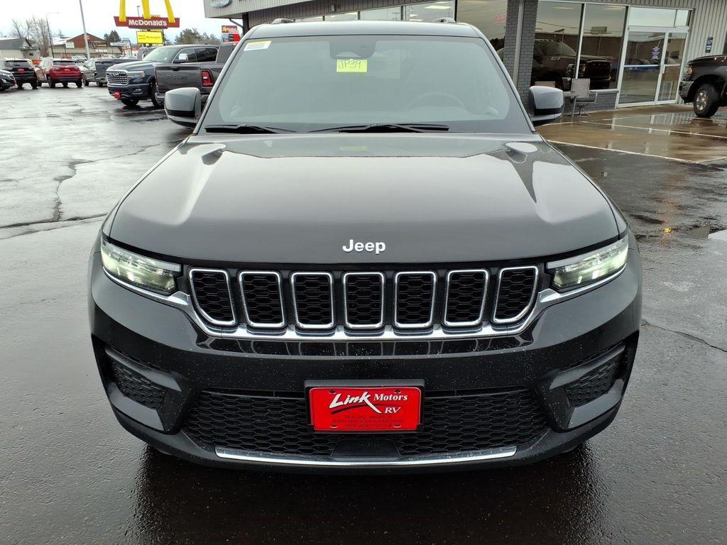 new 2025 Jeep Grand Cherokee car, priced at $43,588