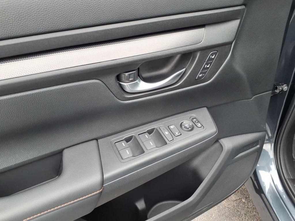 used 2025 Honda CR-V Hybrid car, priced at $38,199