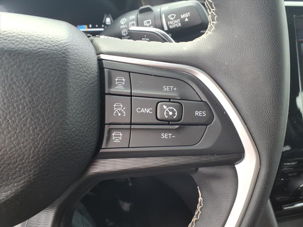 used 2023 Jeep Grand Cherokee car, priced at $30,990