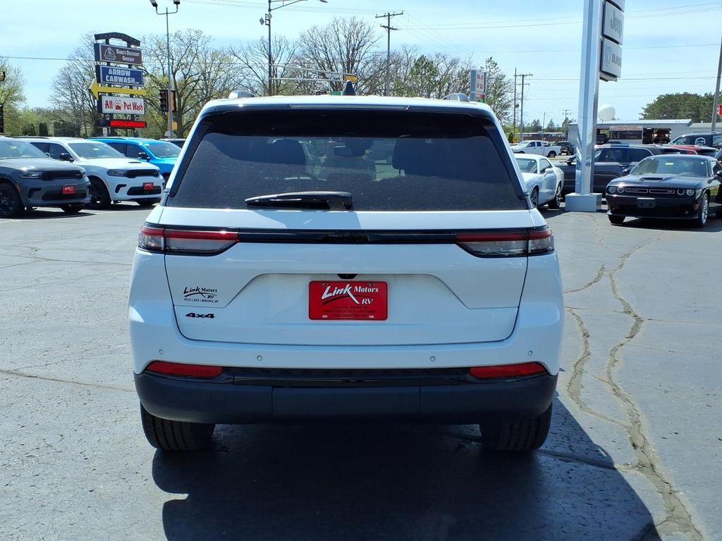 used 2023 Jeep Grand Cherokee car, priced at $31,900