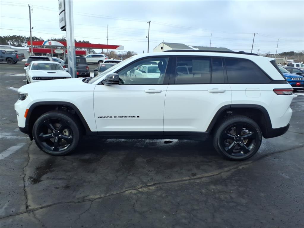 used 2023 Jeep Grand Cherokee car, priced at $30,990