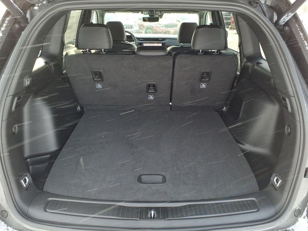 new 2026 Jeep Grand Cherokee car, priced at $55,733