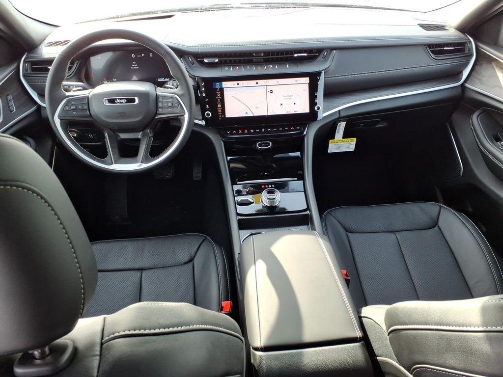 new 2026 Jeep Grand Cherokee car, priced at $55,733