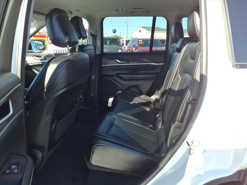 used 2023 Jeep Grand Cherokee car, priced at $27,990