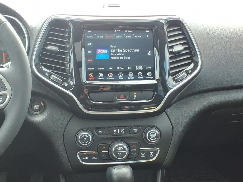 used 2022 Jeep Cherokee car, priced at $27,337
