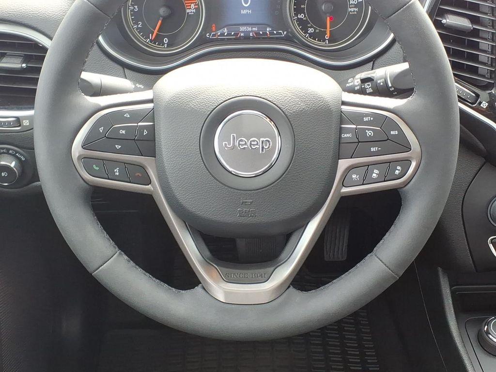used 2022 Jeep Cherokee car, priced at $27,337