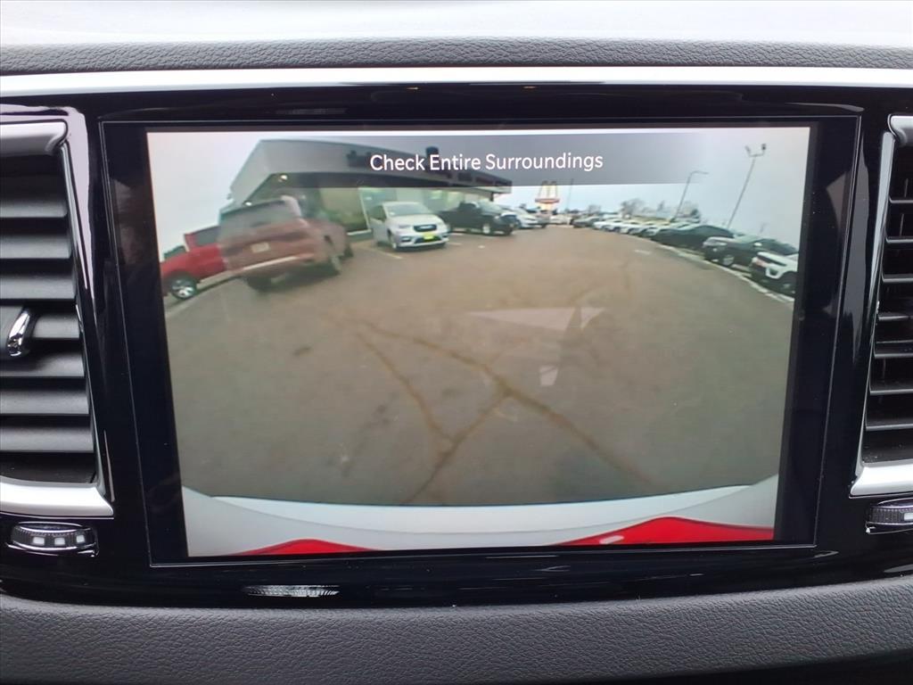 used 2025 Chrysler Pacifica car, priced at $31,900