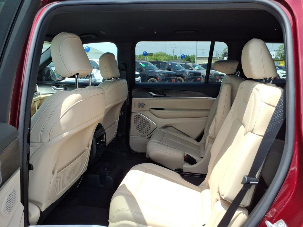 new 2026 Jeep Grand Cherokee L car, priced at $45,699