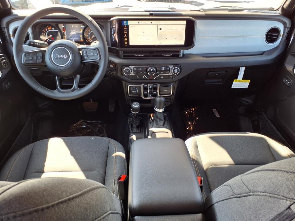 new 2025 Jeep Wrangler car, priced at $45,579