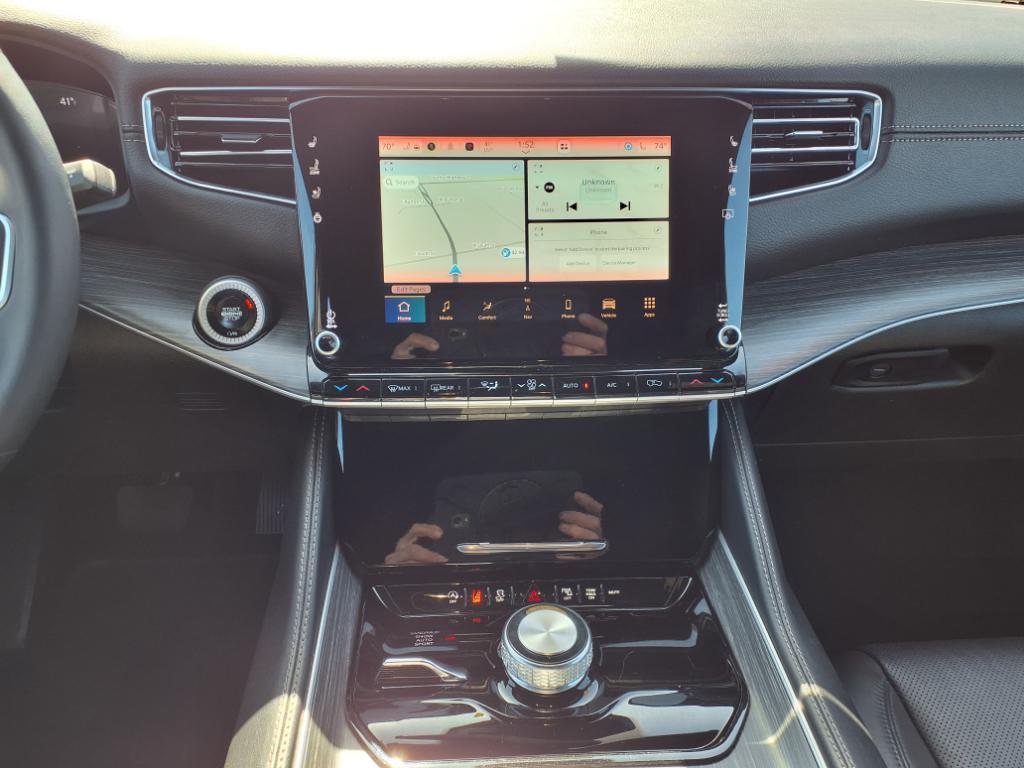 used 2024 Jeep Wagoneer car, priced at $61,900