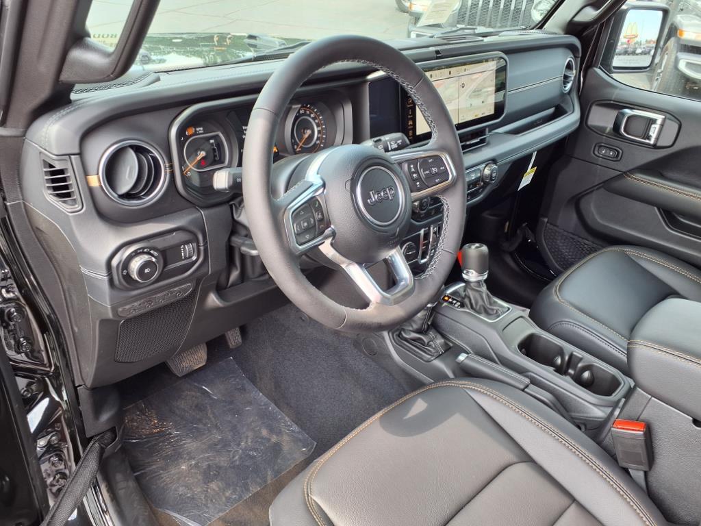 new 2025 Jeep Wrangler car, priced at $53,036