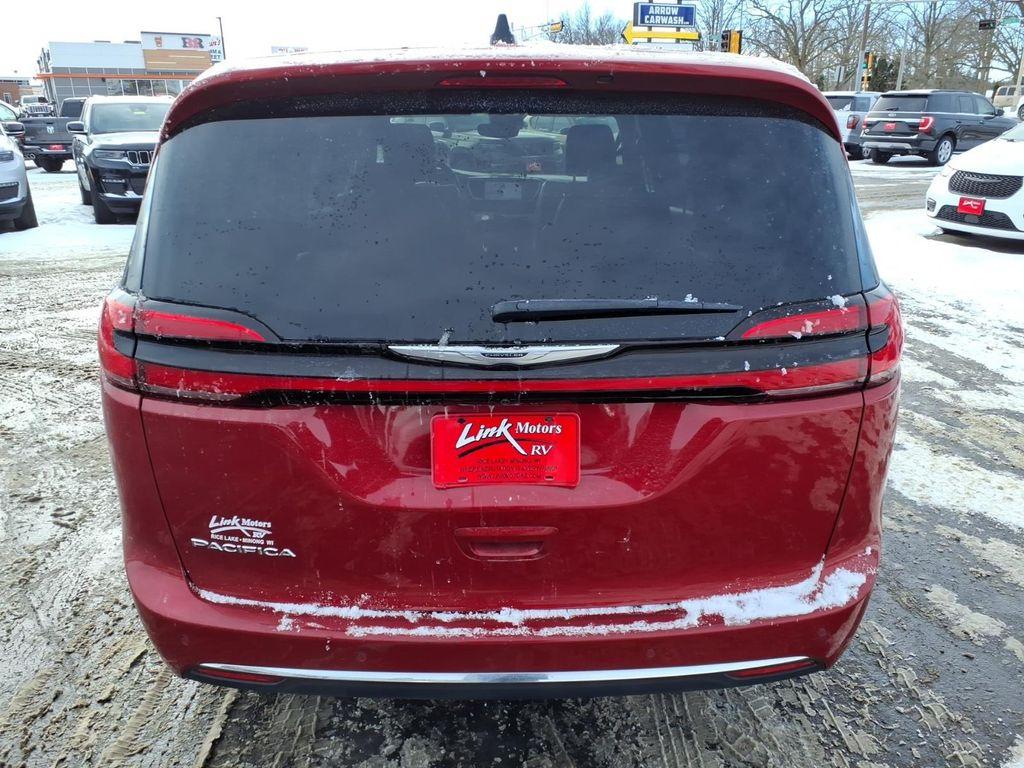 used 2025 Chrysler Pacifica car, priced at $31,900