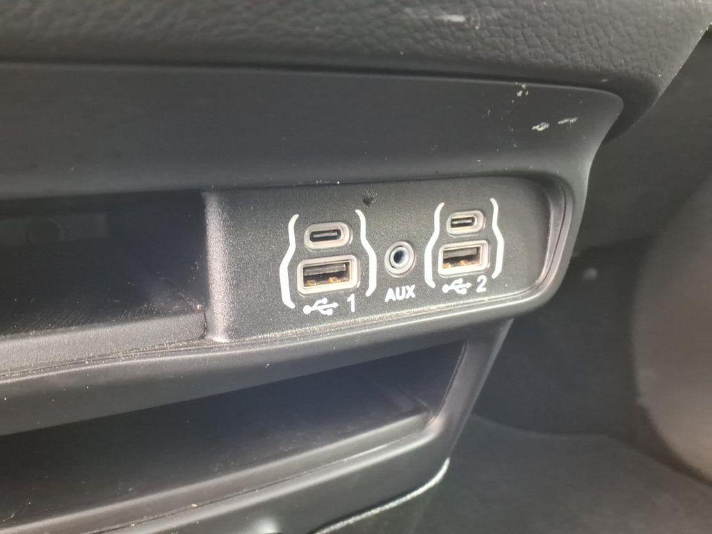 used 2025 Chrysler Pacifica car, priced at $31,900