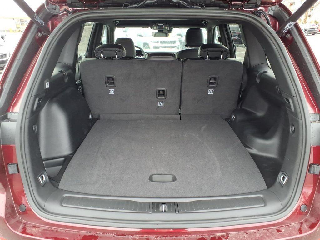 new 2026 Jeep Grand Cherokee car, priced at $46,289