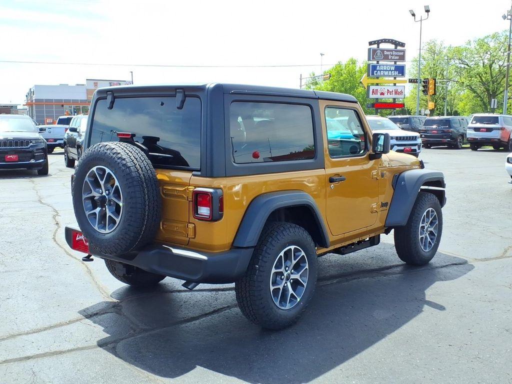 new 2026 Jeep Wrangler car, priced at $46,537