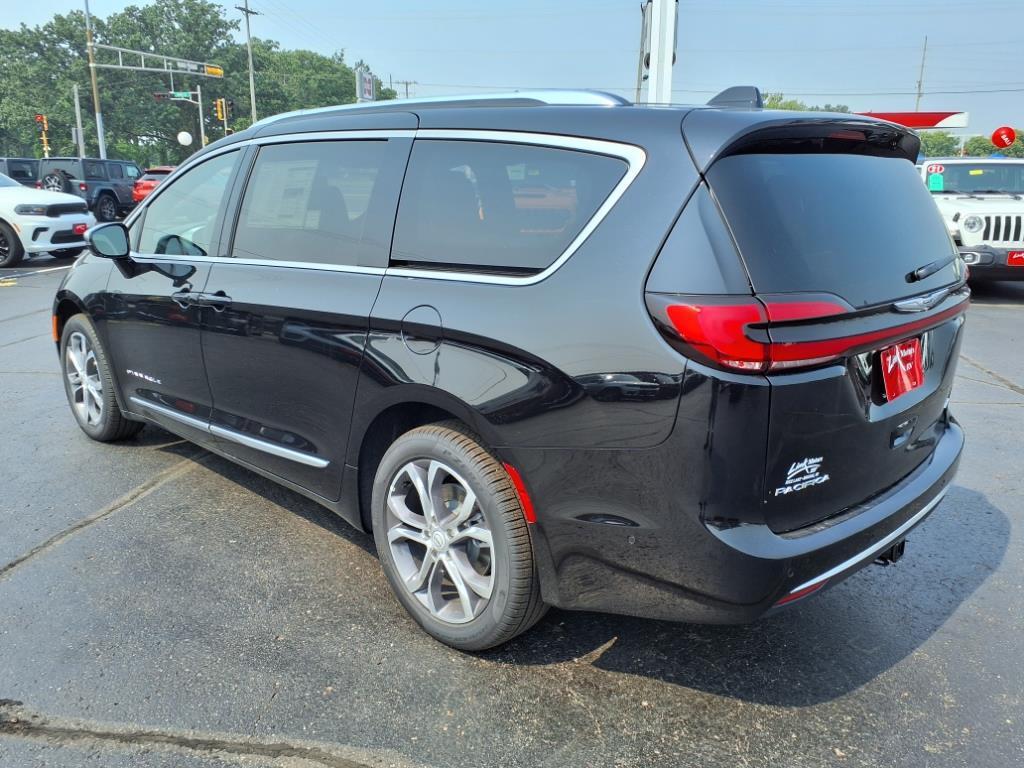 new 2025 Chrysler Pacifica car, priced at $53,744