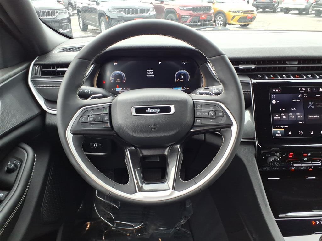 used 2023 Jeep Grand Cherokee car, priced at $31,900