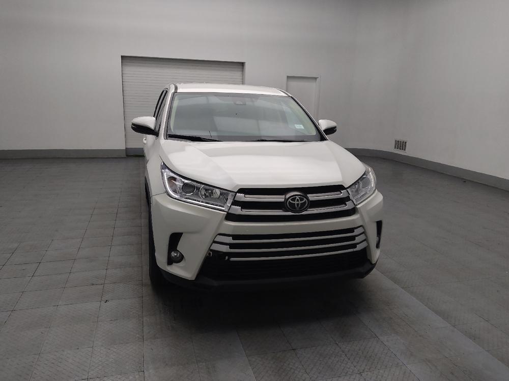 used 2019 Toyota Highlander car, priced at $21,095