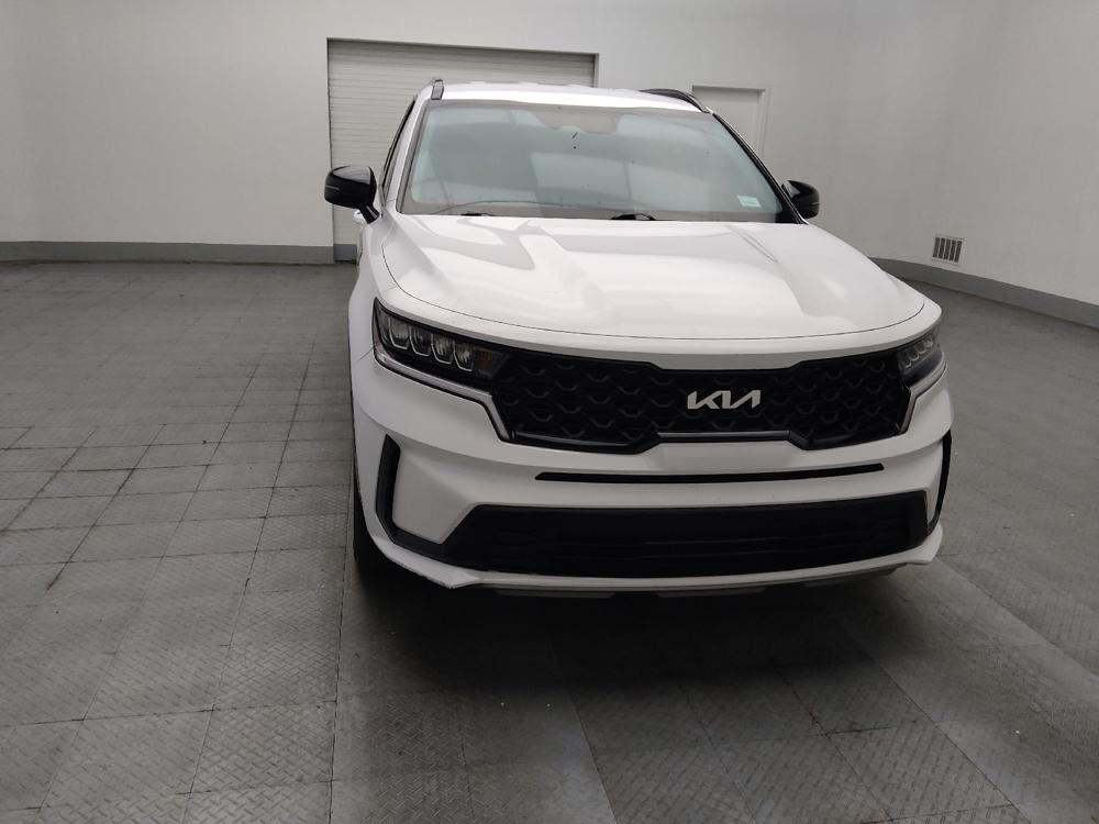 used 2023 Kia Sorento car, priced at $23,095