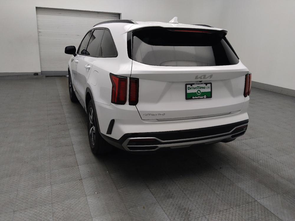 used 2023 Kia Sorento car, priced at $23,095
