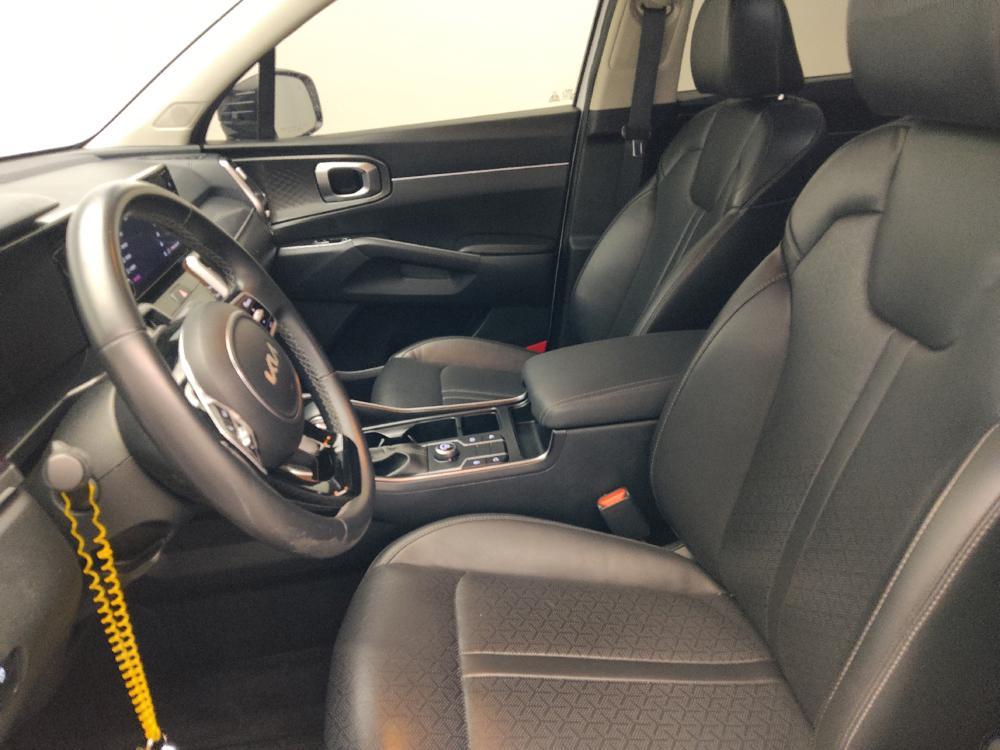 used 2023 Kia Sorento car, priced at $23,095