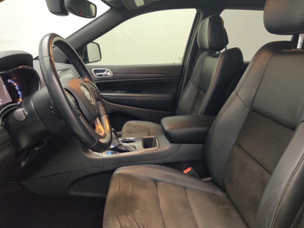 used 2020 Jeep Grand Cherokee car, priced at $21,395