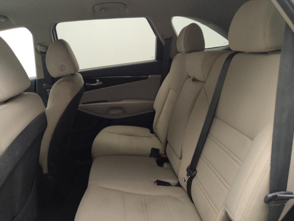 used 2019 Kia Sorento car, priced at $17,095