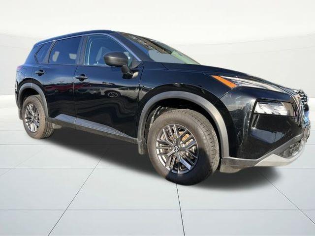 used 2022 Nissan Rogue car, priced at $18,121