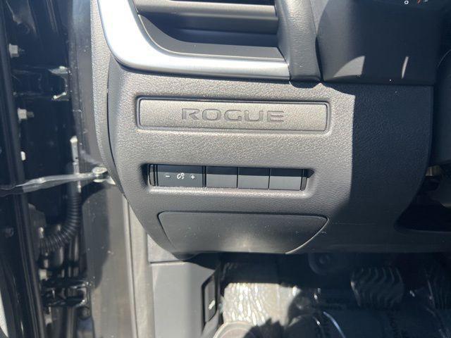 used 2022 Nissan Rogue car, priced at $18,121