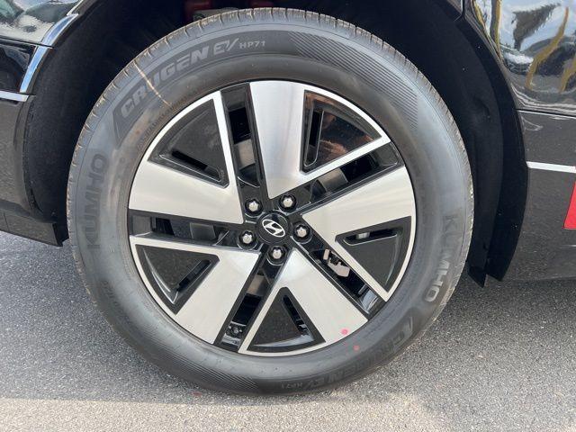 new 2026 Hyundai IONIQ 9 car, priced at $53,870