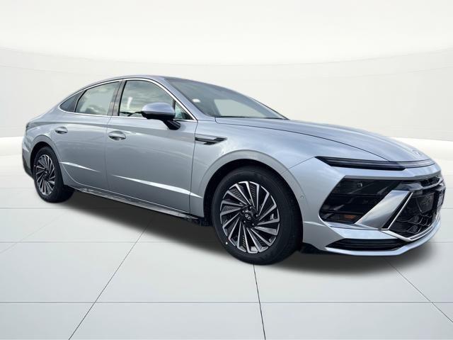 new 2026 Hyundai Sonata Hybrid car, priced at $39,320