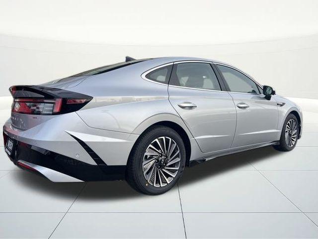 new 2026 Hyundai Sonata Hybrid car, priced at $39,820