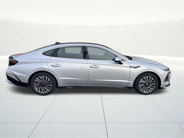new 2026 Hyundai Sonata Hybrid car, priced at $39,820