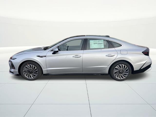 new 2026 Hyundai Sonata Hybrid car, priced at $39,820