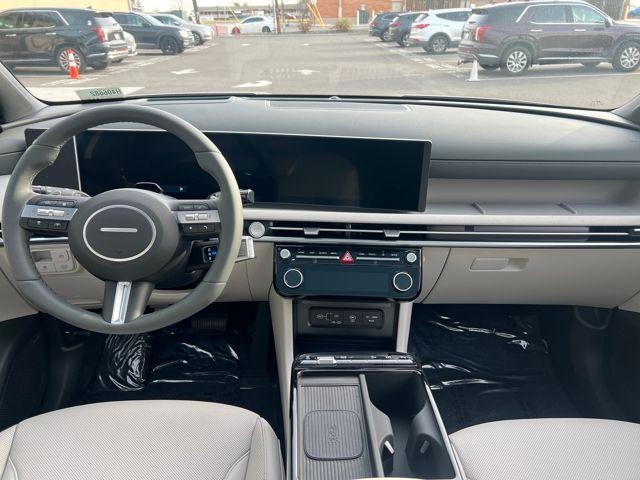 new 2026 Hyundai TUCSON Hybrid car, priced at $43,005