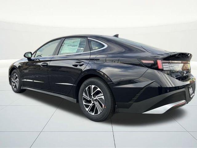 new 2026 Hyundai Sonata Hybrid car, priced at $30,405