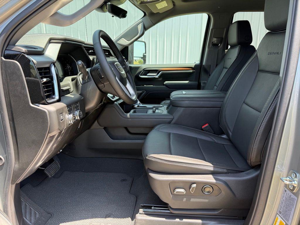 new 2026 GMC Sierra 2500 car, priced at $81,232