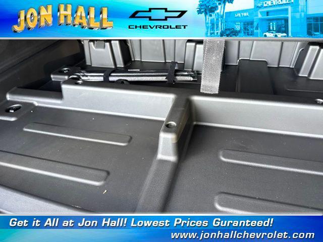 new 2025 Chevrolet Suburban car, priced at $74,044