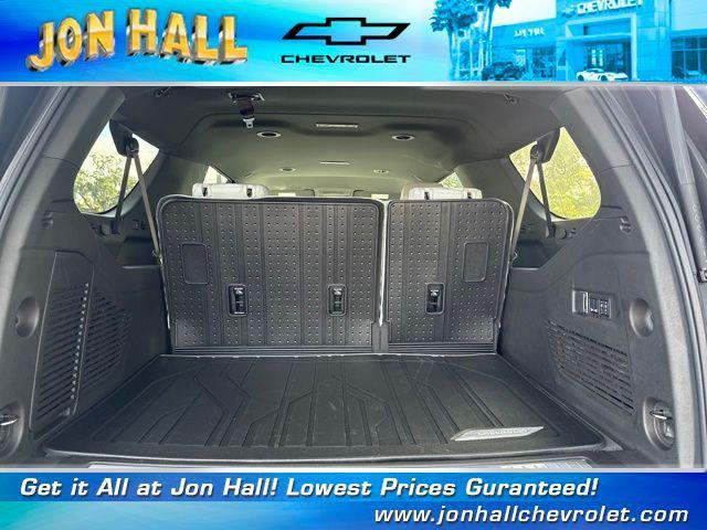 new 2025 Chevrolet Suburban car, priced at $74,044