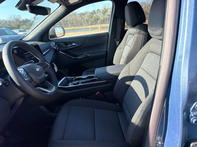 new 2026 Chevrolet Equinox car, priced at $26,251