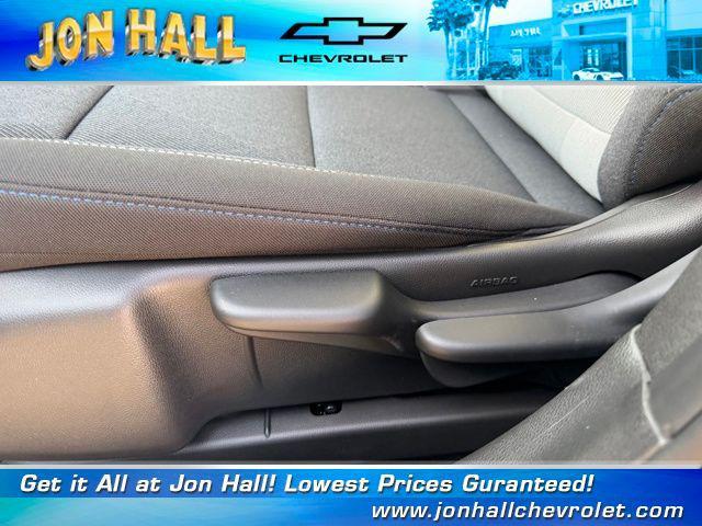 new 2026 Chevrolet Trax car, priced at $23,017