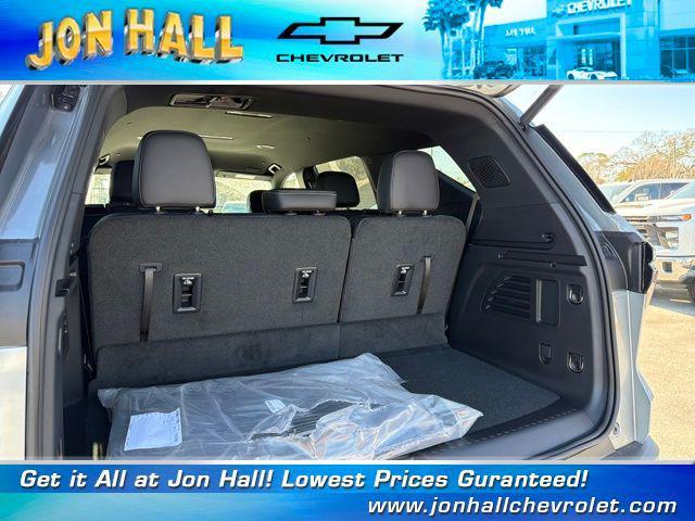 new 2026 Chevrolet Traverse car, priced at $39,827