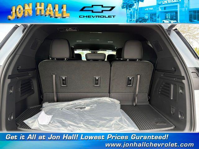 new 2026 Chevrolet Traverse car, priced at $45,059