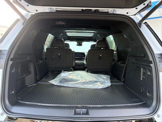 new 2026 Chevrolet Traverse car, priced at $55,892