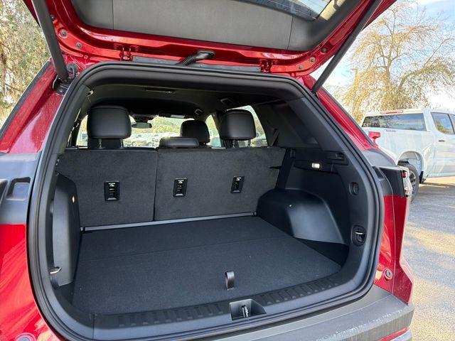 new 2026 Chevrolet Equinox car, priced at $28,427