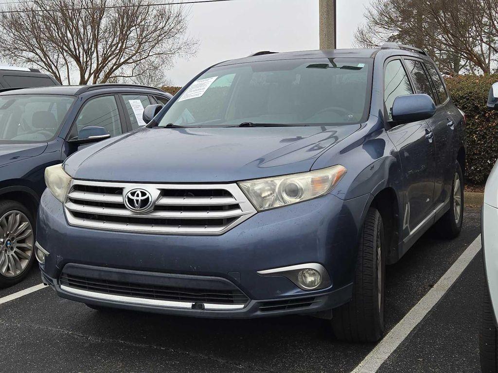 used 2013 Toyota Highlander car, priced at $11,530