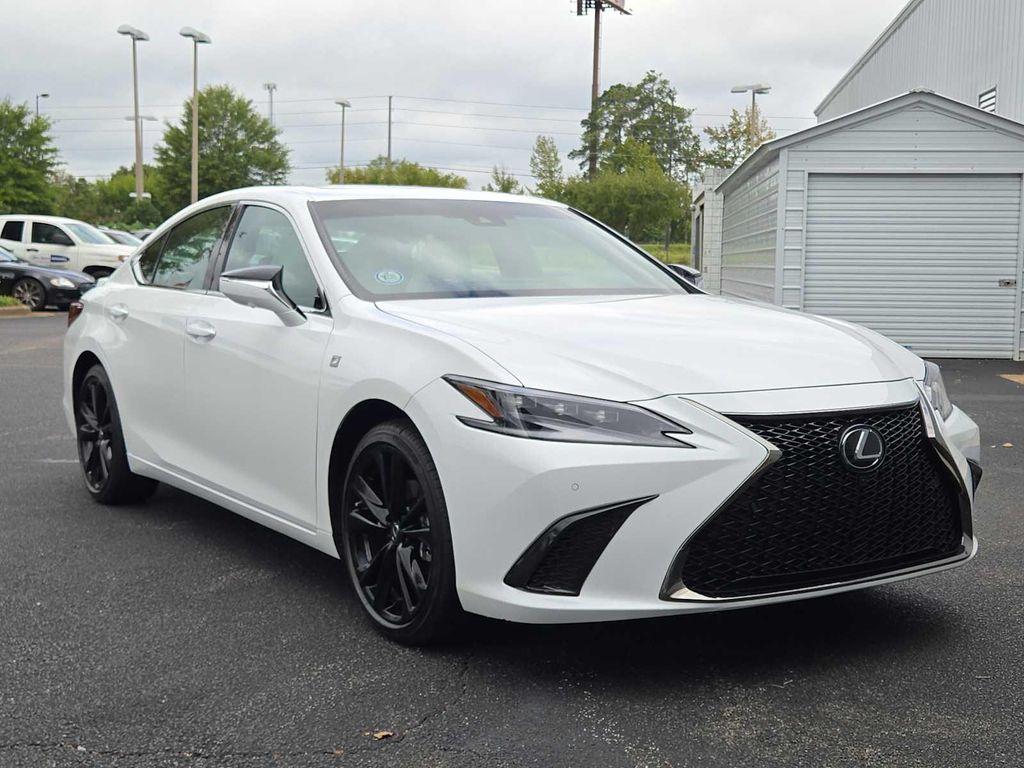 used 2024 Lexus ES 300h car, priced at $39,900